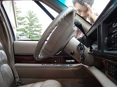 Universal Locksmith Store Montverde, FL 407-233-3440 - 20-Car-Lockout